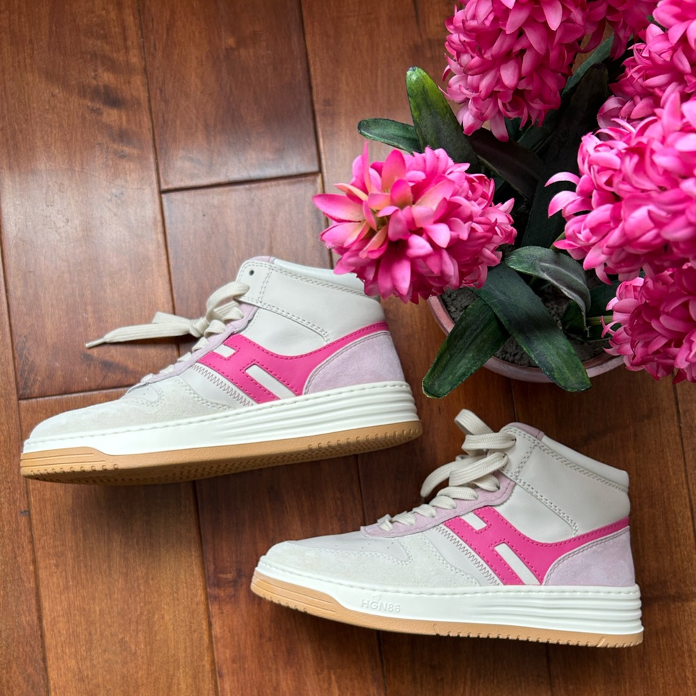 HOGAN Hightop Leather Sneakers